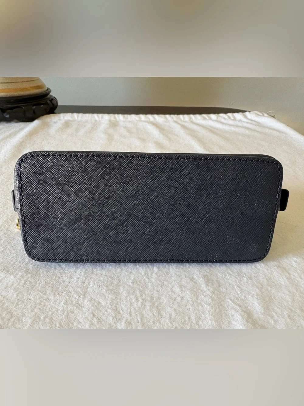 Tory Burch Navy Saffiano Zip Cosmetic Makeup Case Pouch w Gold Logo